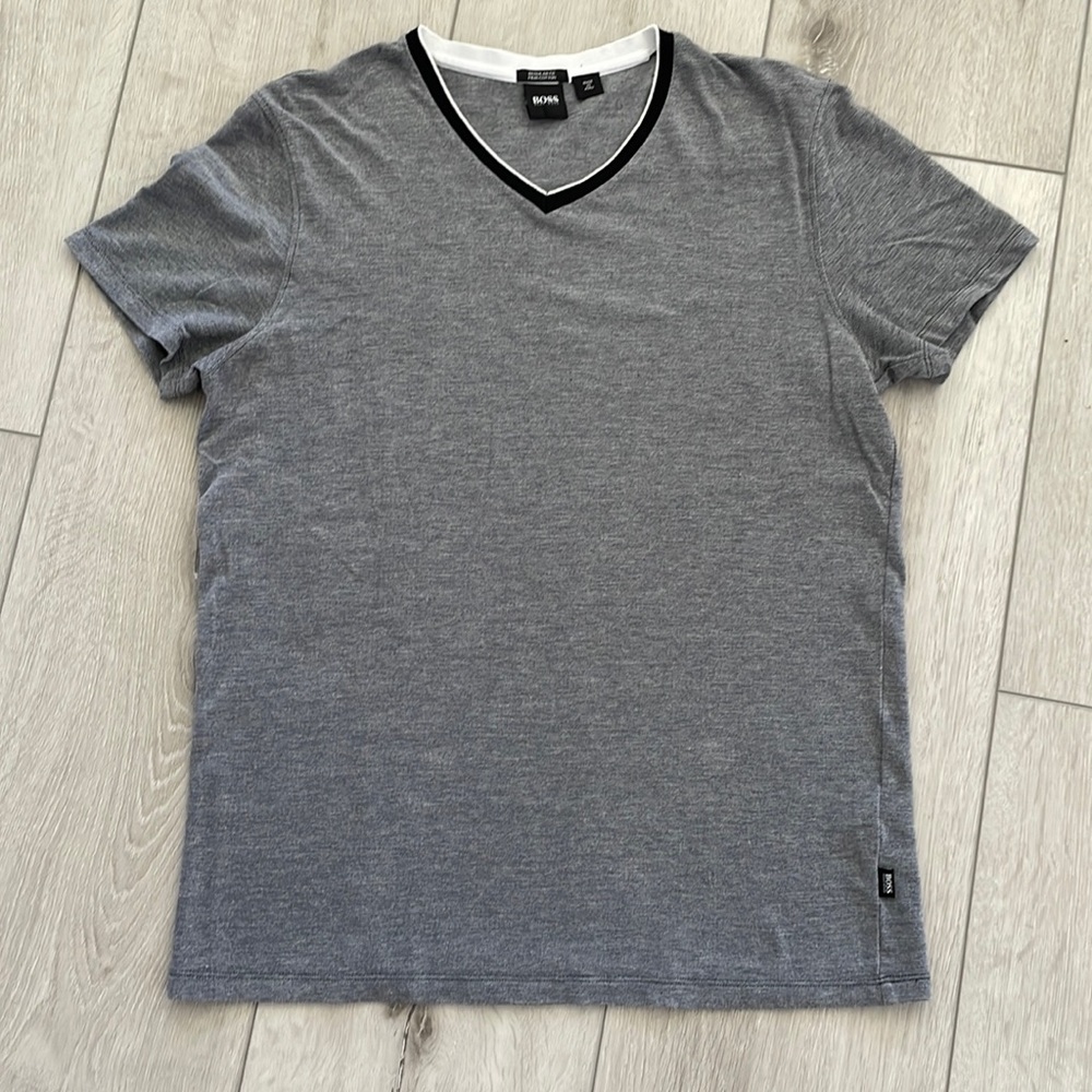 Hugo Boss V-neck t-shirt size L